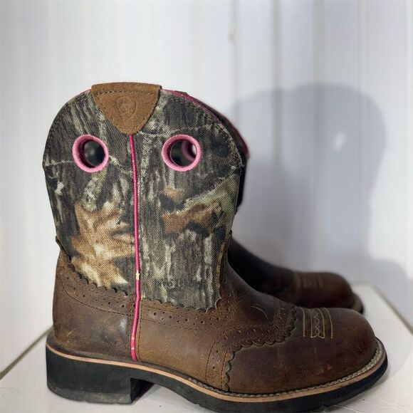 Ariat Fatbaby Western Boots Size 6.5B Camo Pink Stitch Brogue Leather Style - Picture 2 of 6